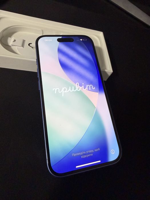 iPhone 16 Albastru – Ca nou, baterie 100%, fără zgârieturi