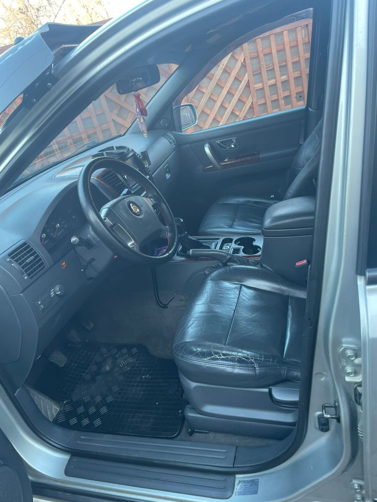 Vând Kia sorento