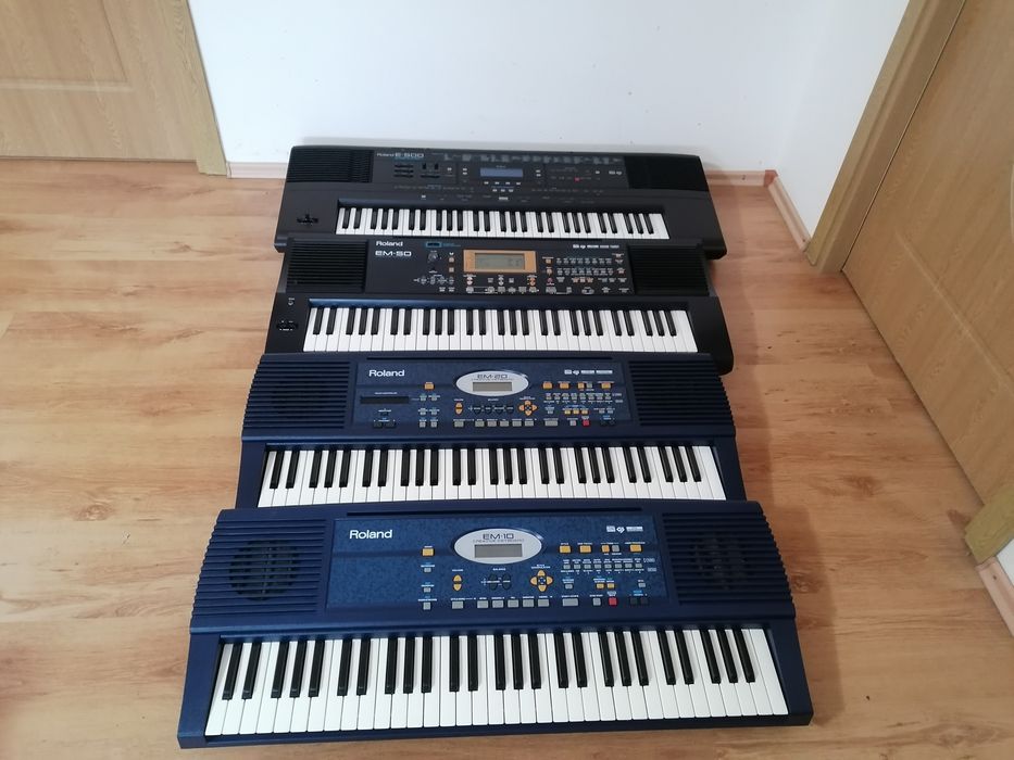 Roland EM-20 ROLAND EM-10 pian orga sintetis