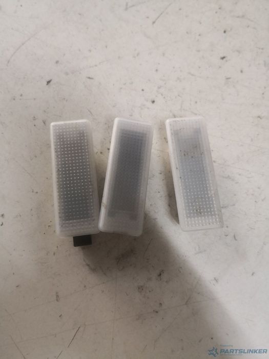 Lampa lumini interior BMW 5 (F10) [ 2009 - 2016 ] OEM 6972605