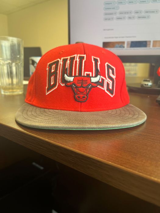 Баскетболна шапка Adidas Originals на Chicago Bulls