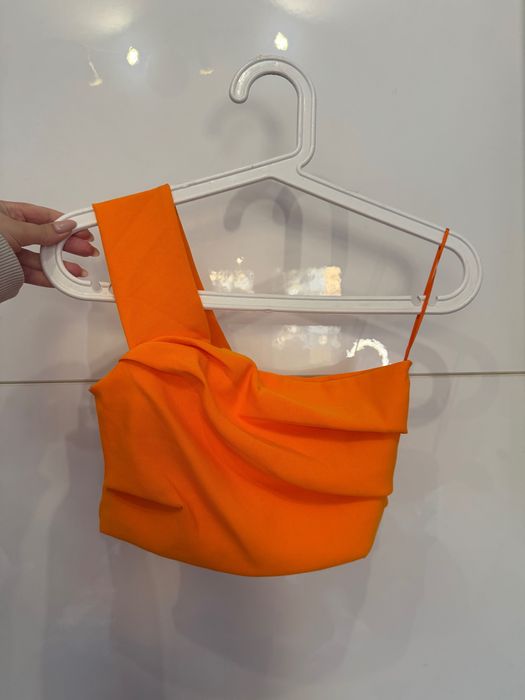Нов оранжев топ с етикет