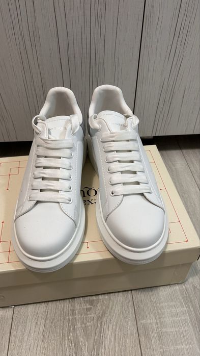 Adidasi Alexander McQueen