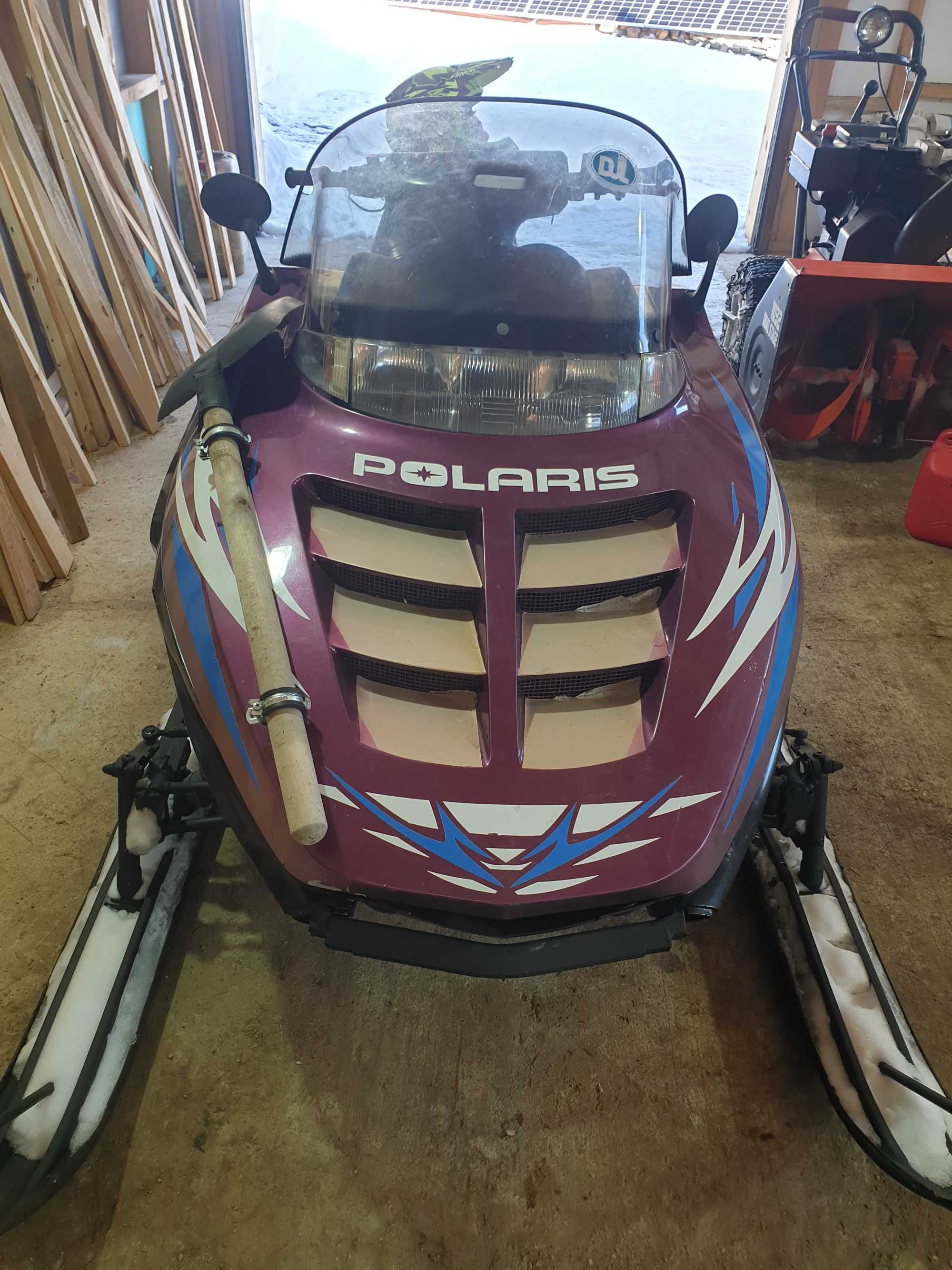 Моторна шейна Polaris indy 440