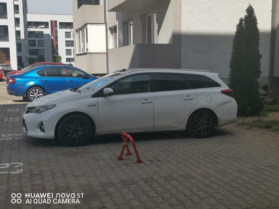 toyota auris 2015 1.8 2015