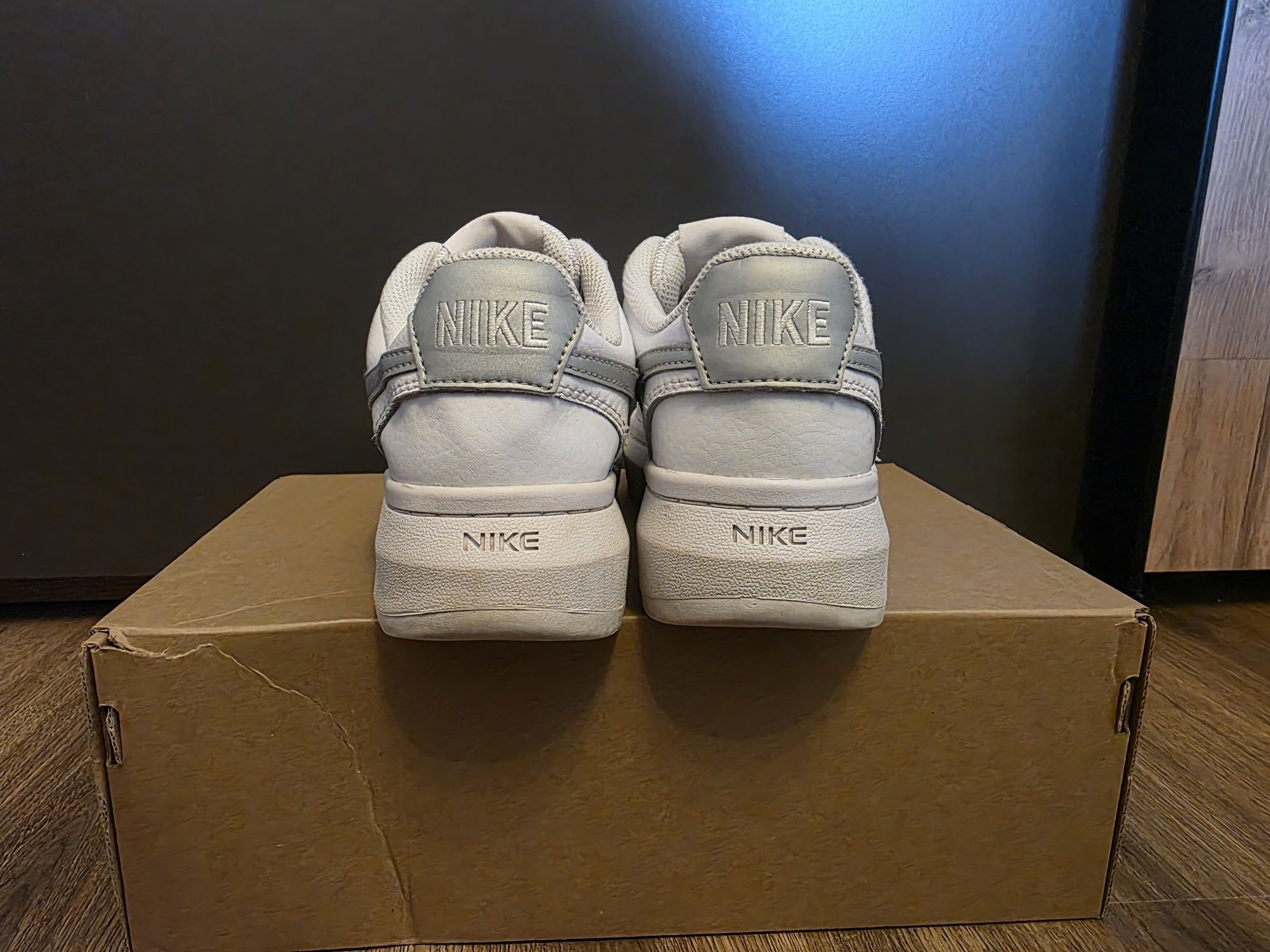 Дамски маратонки NIKE