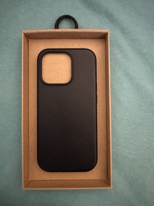 Кожен калъф за iphone 16 pro и 16 Nomad lether