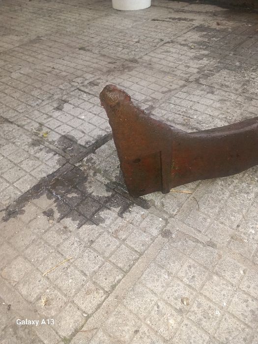 Продавам плужно тяло