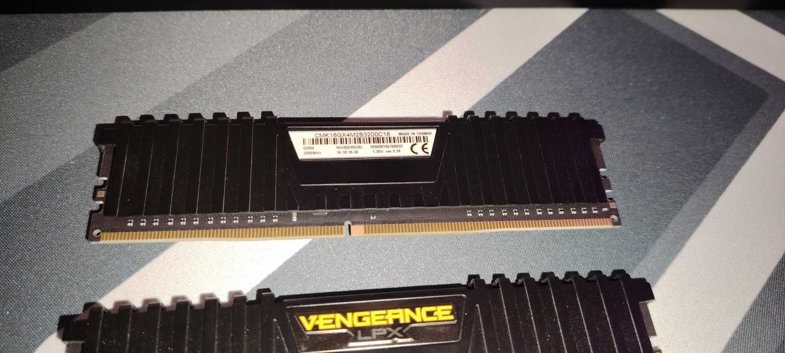 Рам памет Corsair Vengeance LPX 16GB (2 x 8GB) DDR4 3200MHz