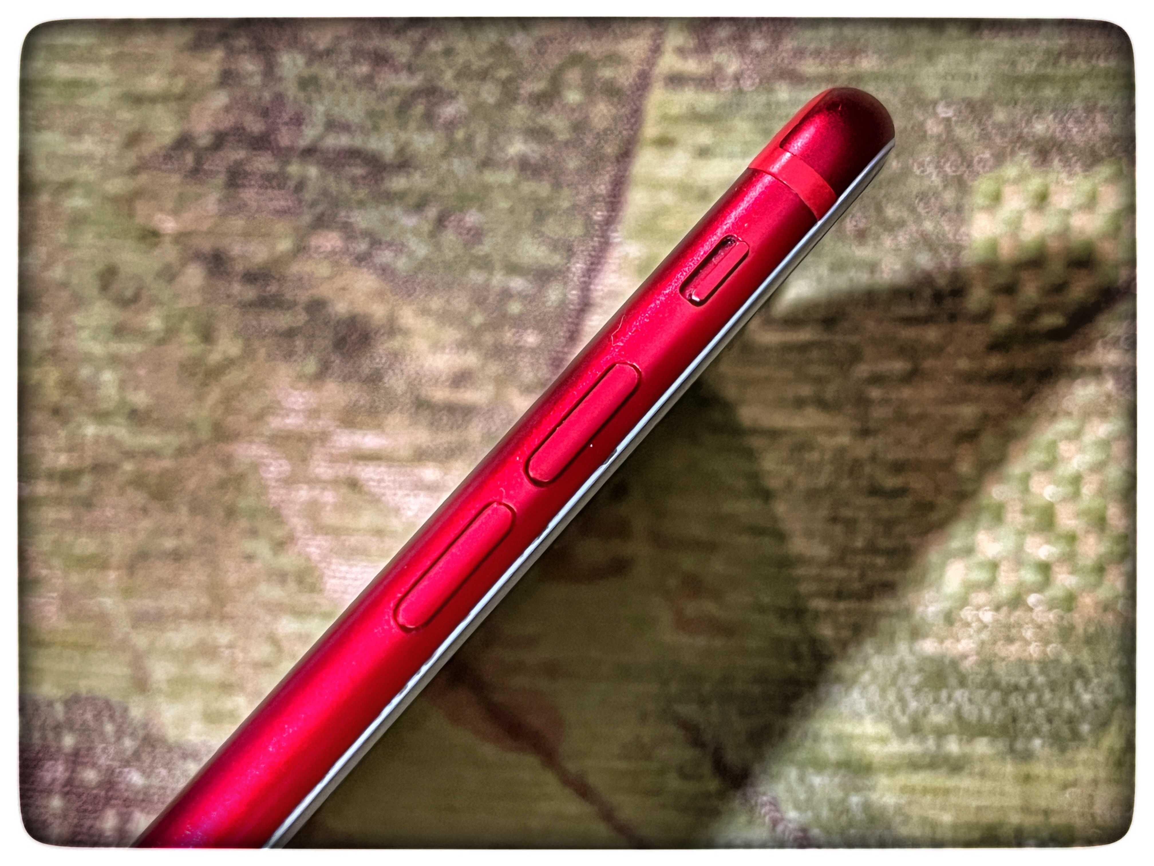 iPhone 7 Plus 128GB PRODUCT (RED) - Рядък и Стилен!
