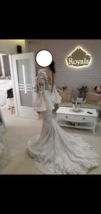 Vand rochie de mireasa model deosebit Royals