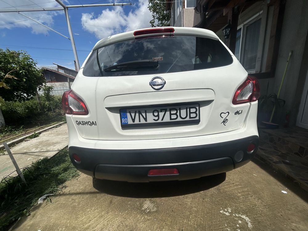 Nissan Qashqai J10