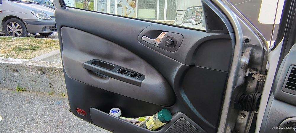 Skoda Octavia 1 1,6 2007 benzină