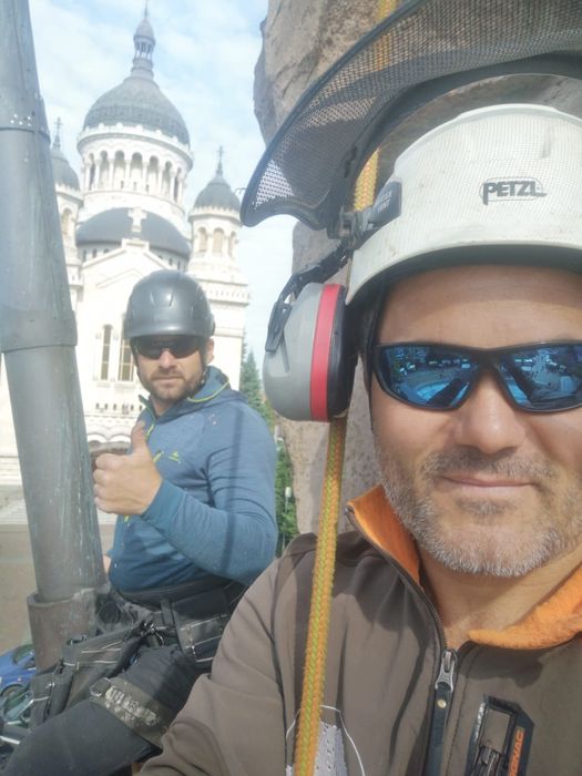 Alpiniști /Alpinism utilitar, toaletat arbori,