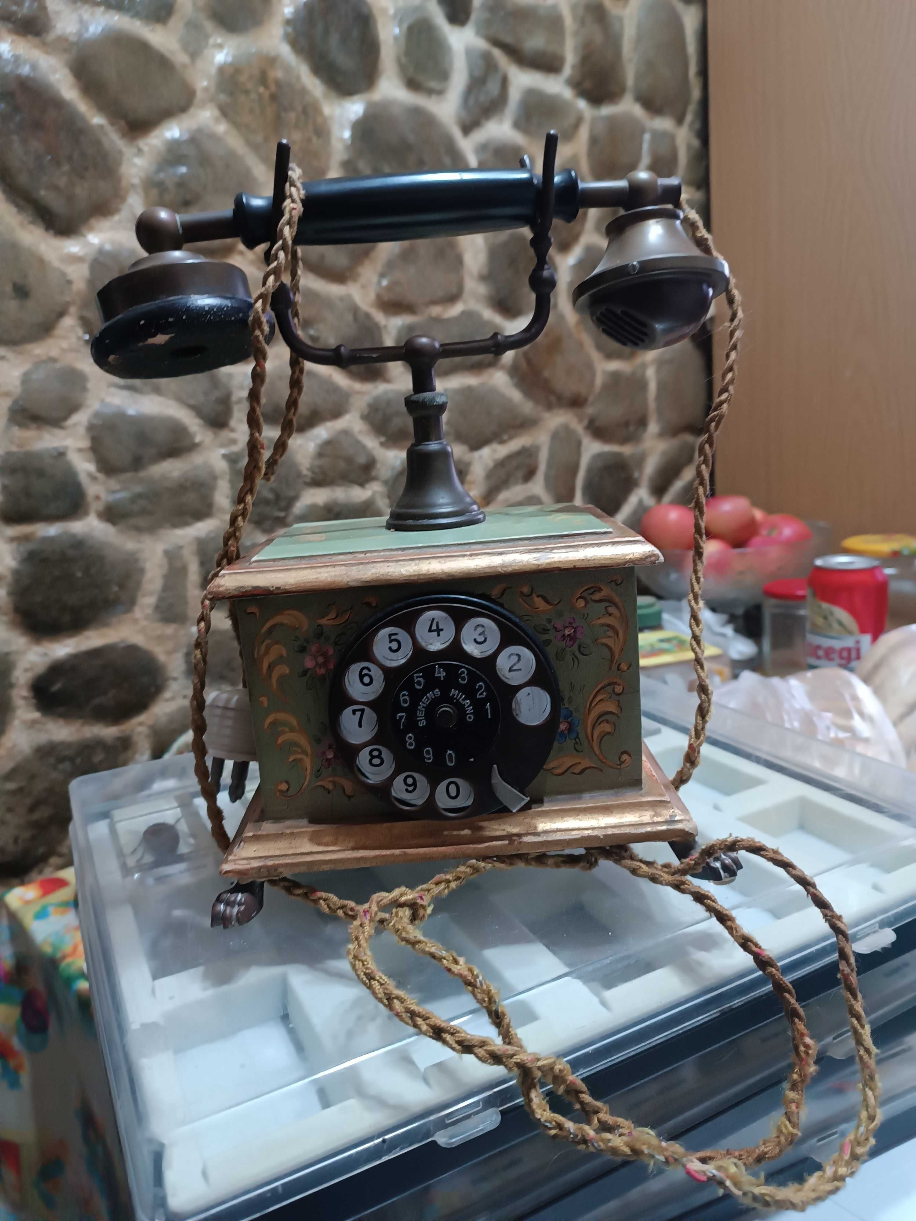 Telefon de colecție sau vechi