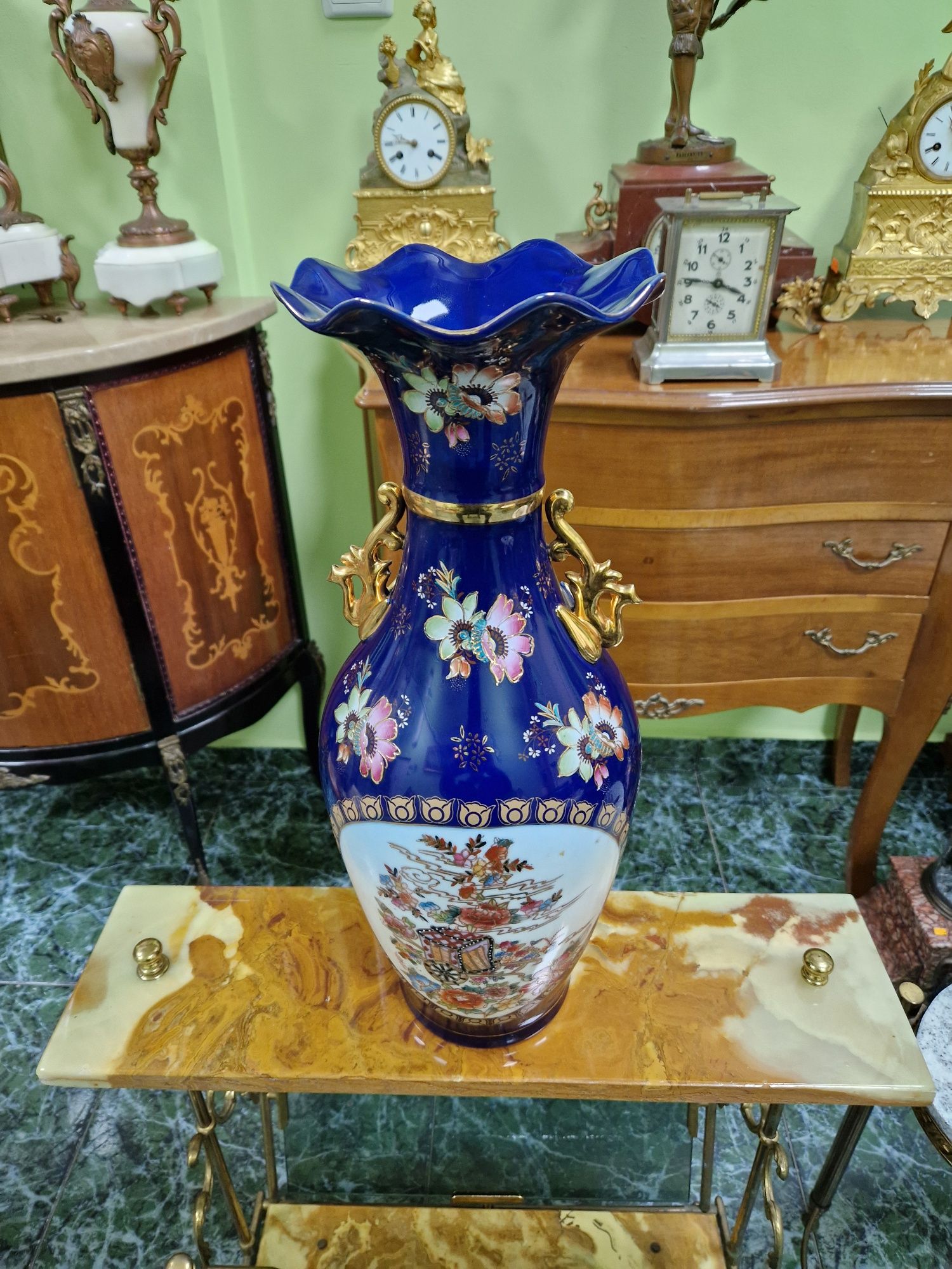 Уникална антикварна китайска порцеланова ваза Satsuma