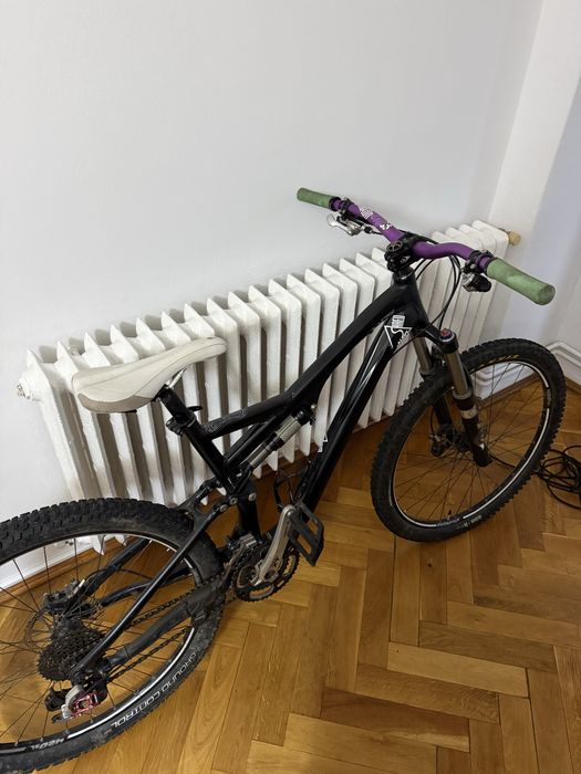 bicicleta full suspension specialized