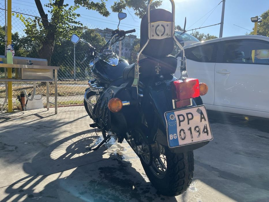 Suzuki VL intruder 125