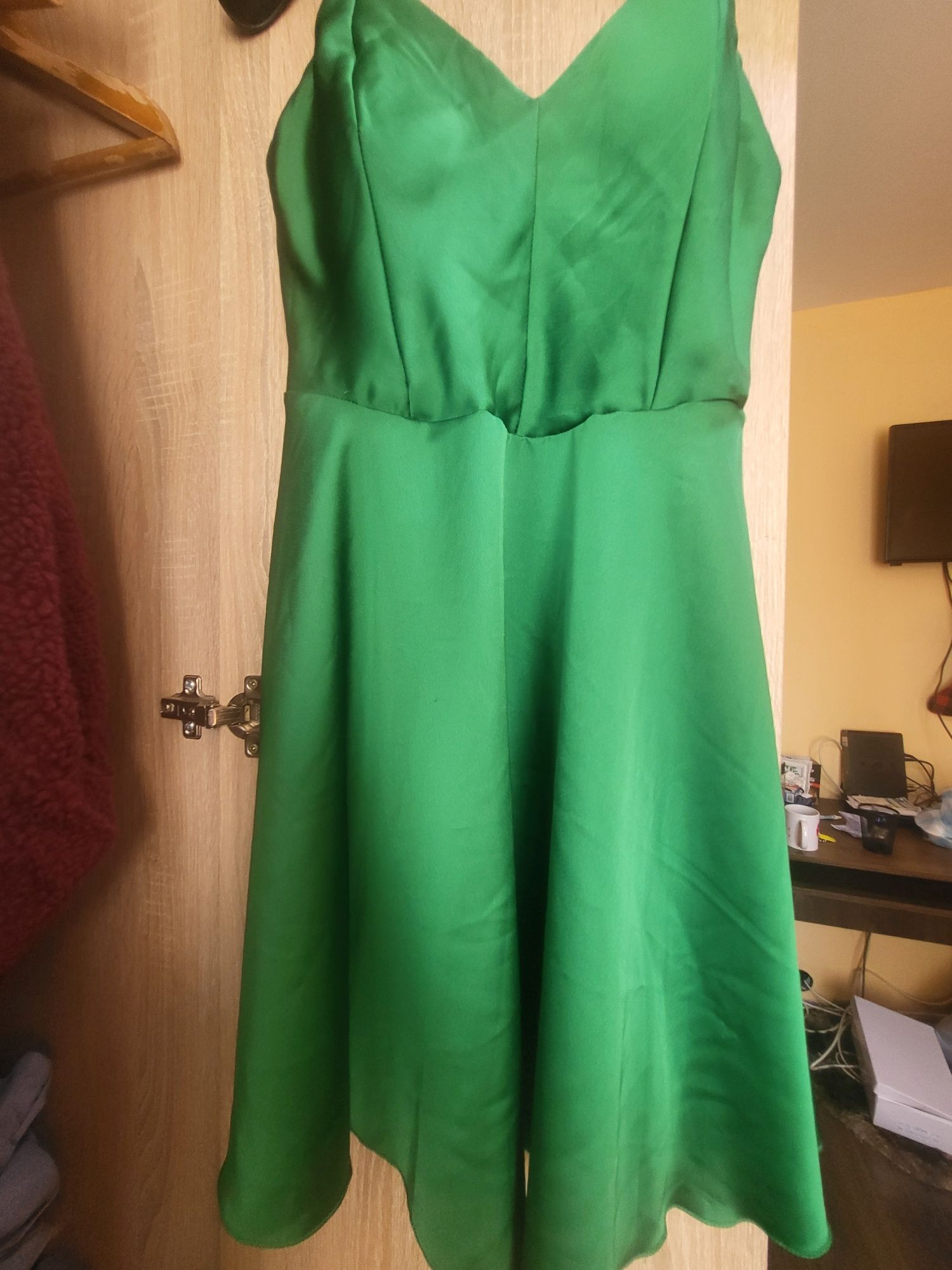 Rochie verde,  stare buna