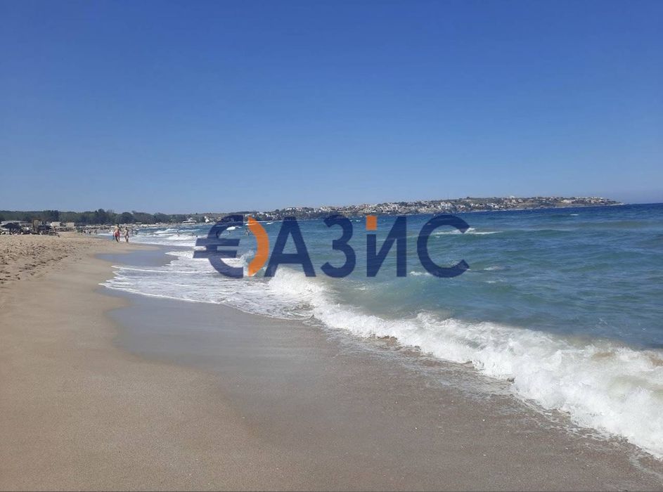 # 33022160 Едноетажна къща 116 кв м и двор 1000кв м в село Равадиново,