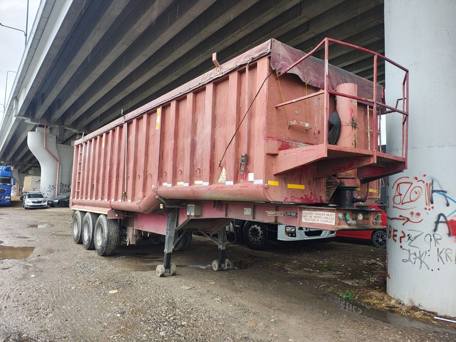 Bena cereale schimb cu semiremorca prelata