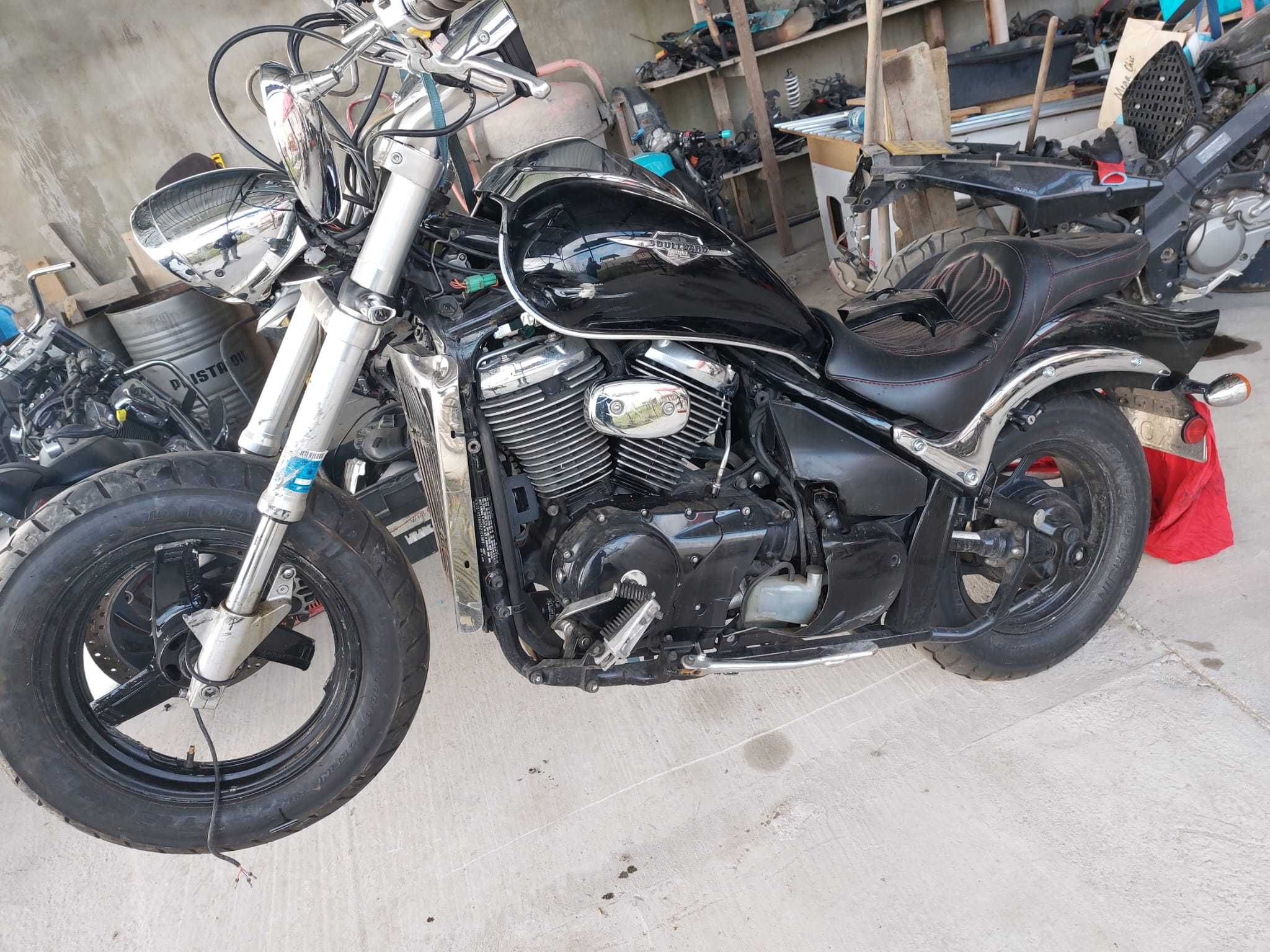 Dezmembrez Suzuki Vz 800 Bulevard 2005