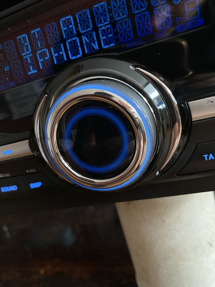 CLARION CX501E - УНИКАТ! - BLUETOOTH, USB, Радио плеър за кола сд cd