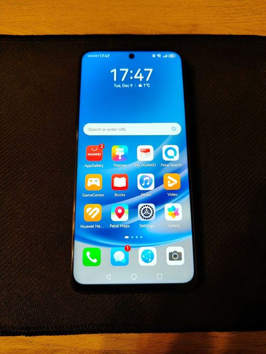 Продавам телефон Huawei Nova 12i 8/128 GB като нов + гаранция 17м.