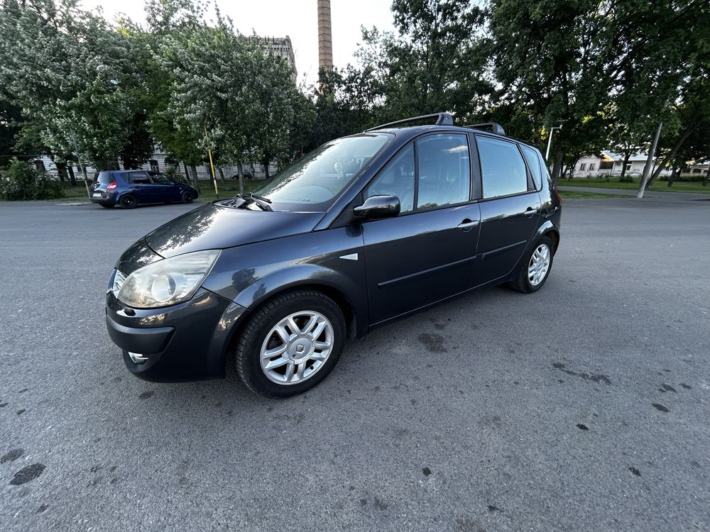 Vând Renault Megane Scenic