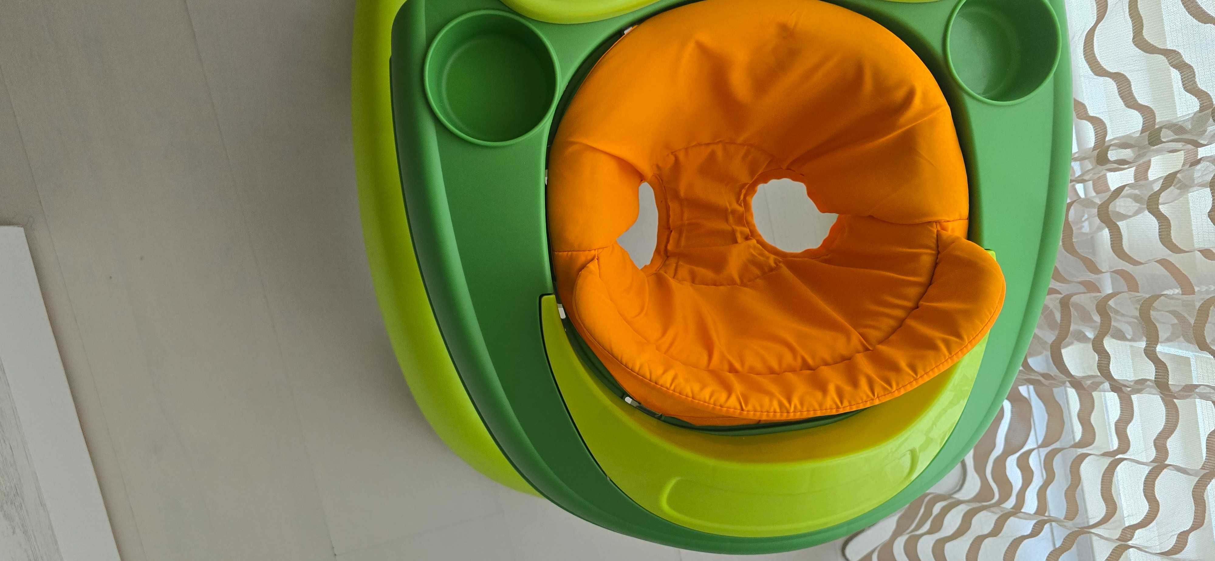 Продавам проходилка Chicco Walky Talky Green Wave