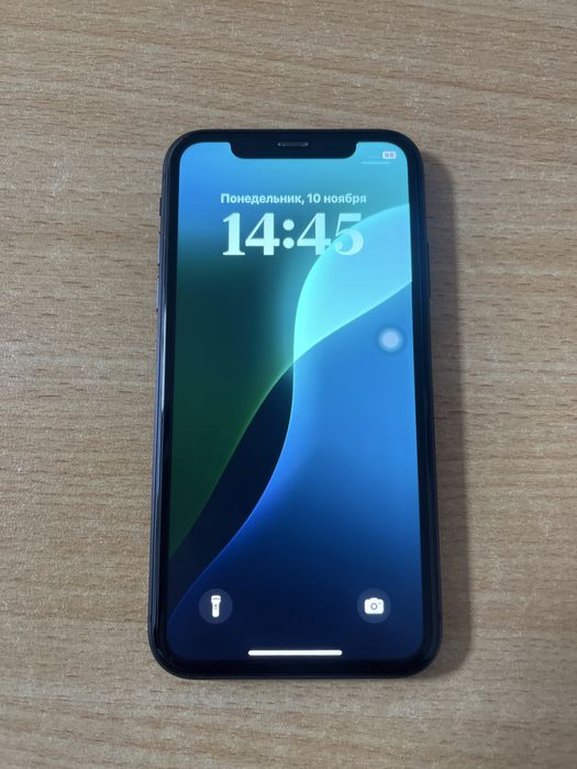 продам айфон 11 64гб в отличном состояний.