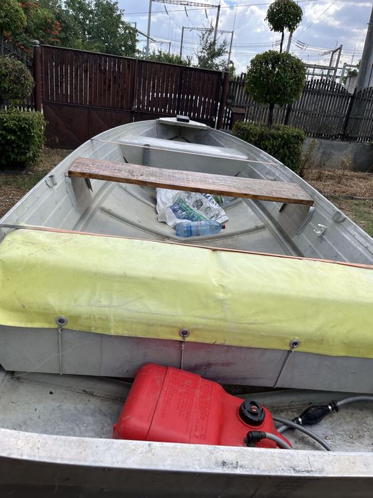 Barca aluminiu si peridoc