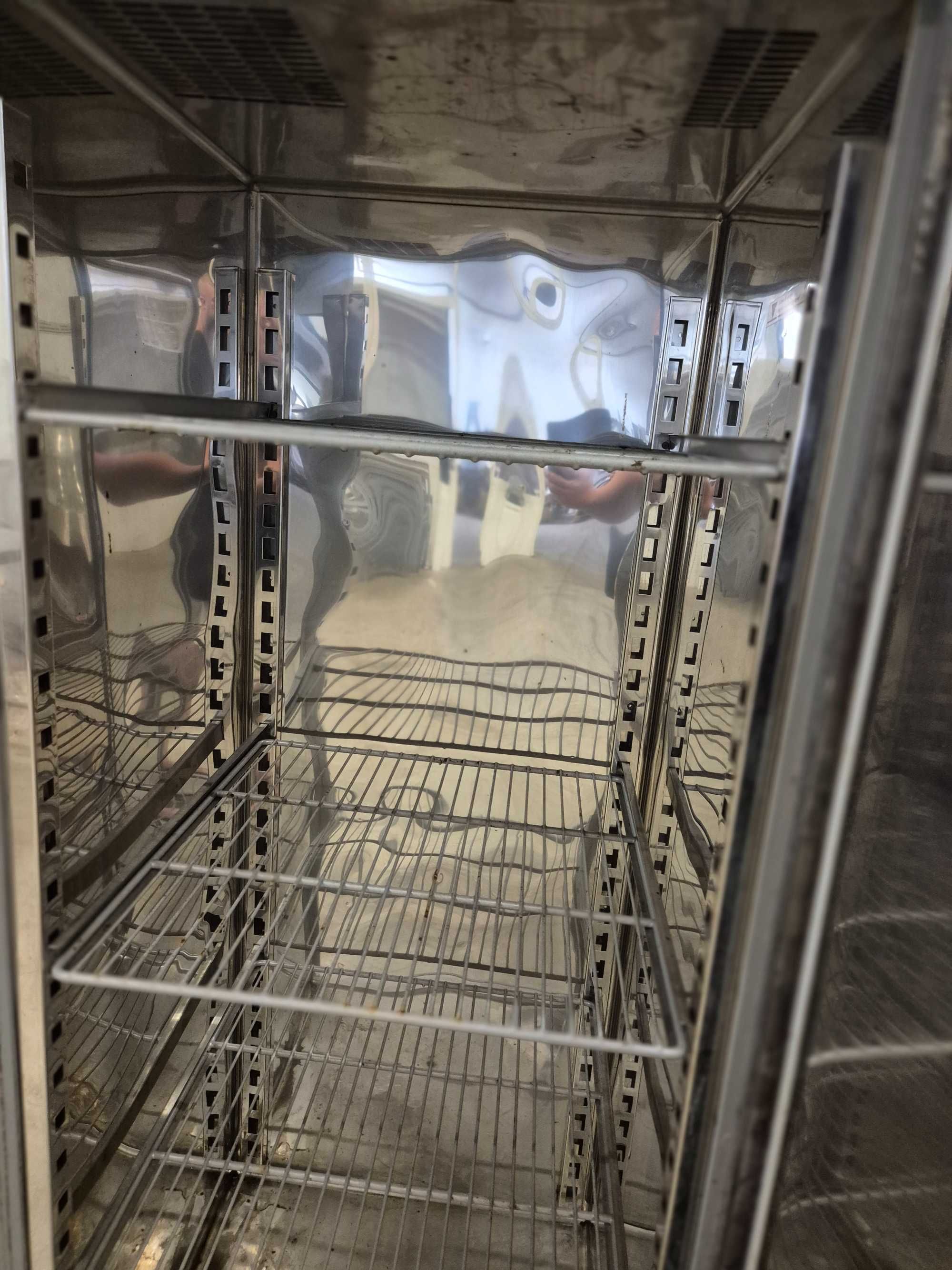 Electrolux Professional RE471FR Хладилник 670 0+6°, неръждаема стомана