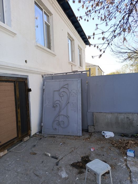 Продам листы железный тройка.