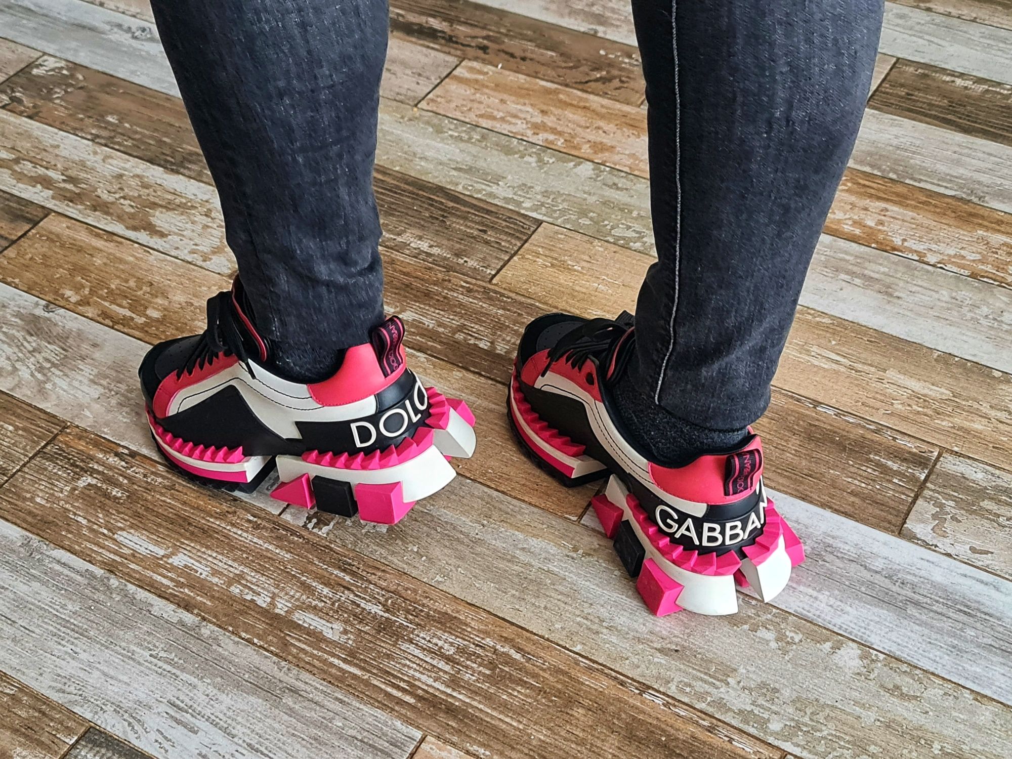 Sneakersi Dolce&Gabbana ORIGINALI Super Queen,femei 38,5-39,Daymaster