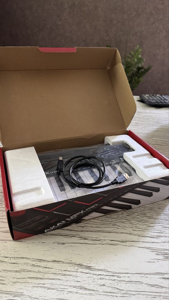 MIDI-клавиатура AKAI MPK mini mk3