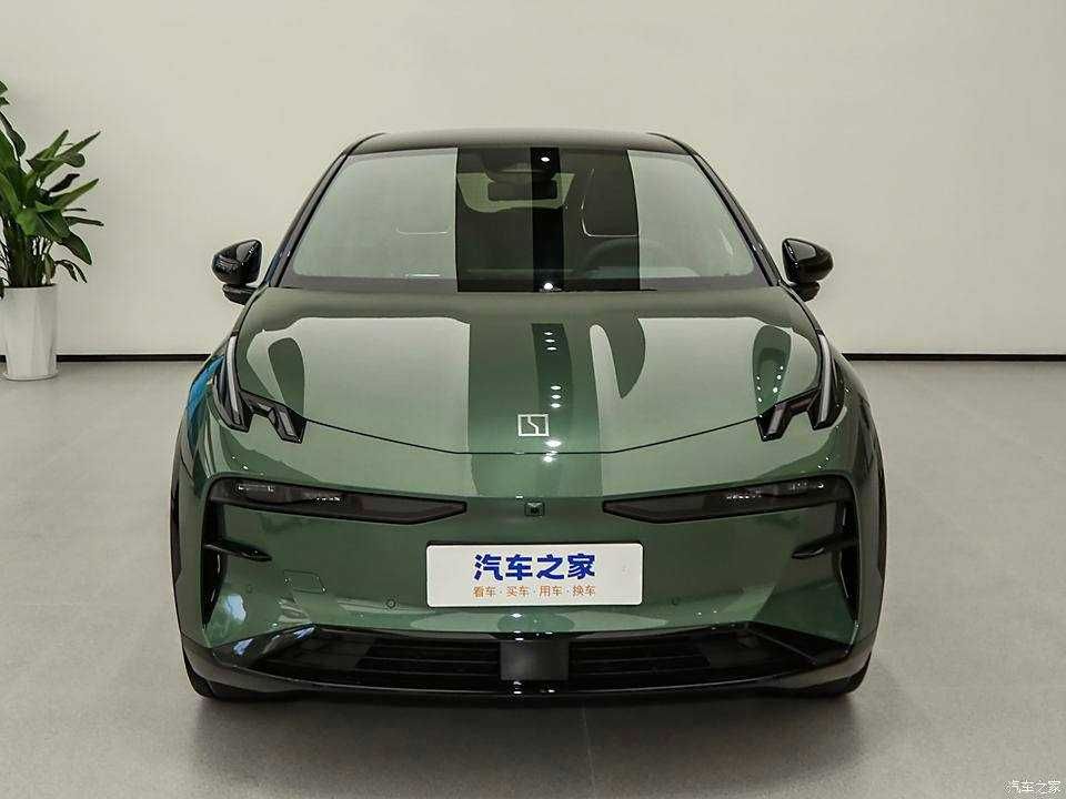 Zeekr X и 001 новый под заказ