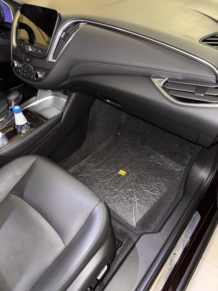 Malibu 2 premier sotiladi 2021 yil probeg 15500 km.