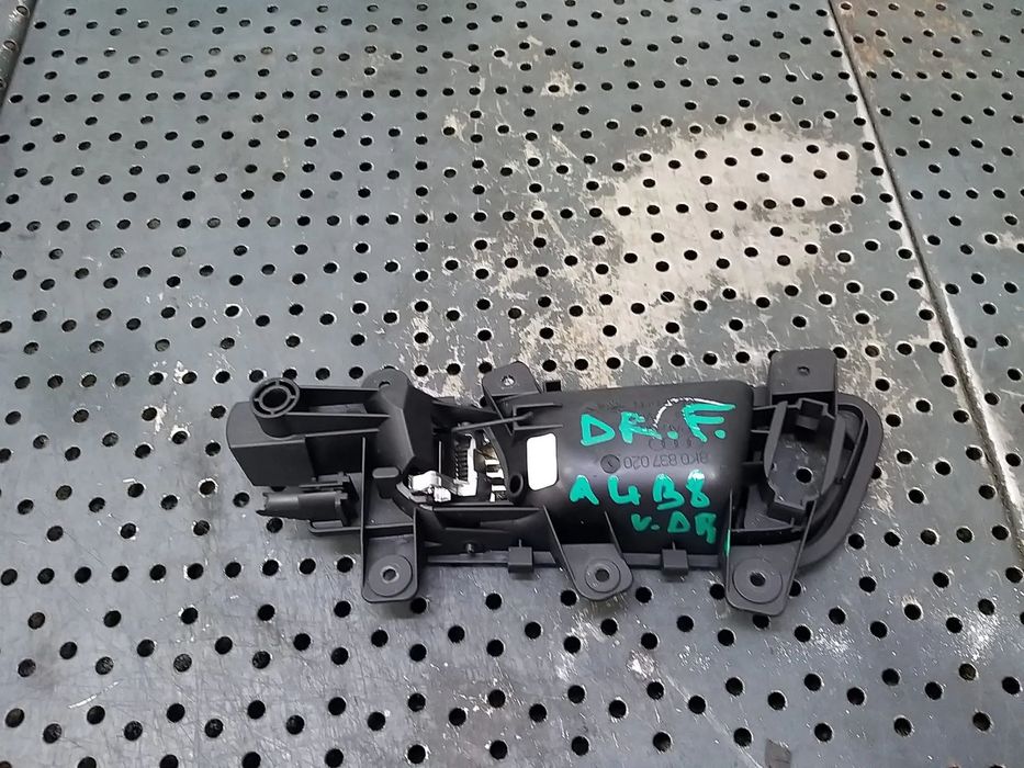 Maner interior usa dreapta fata audi a4 b8 8k 8k0837020