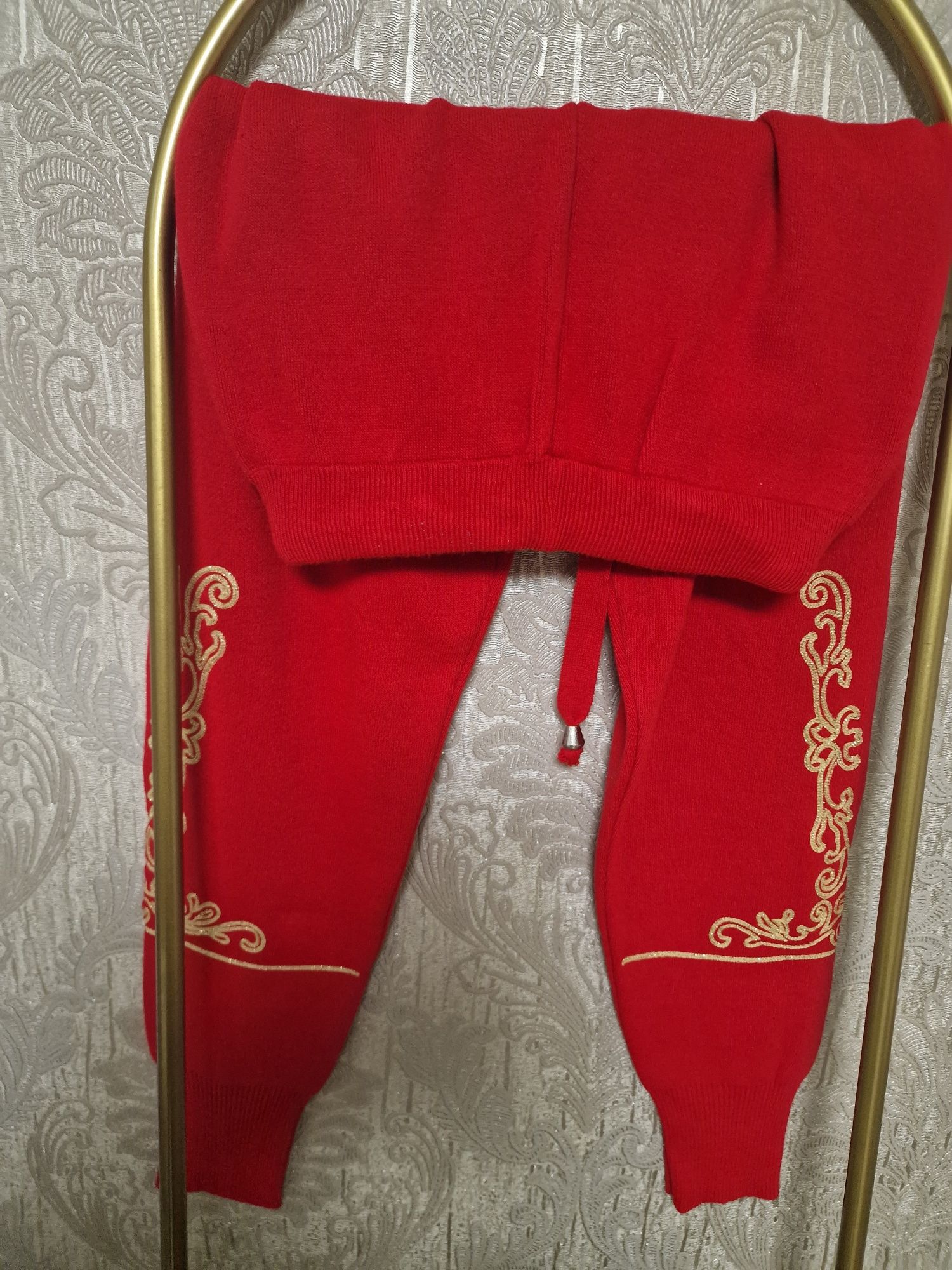 Compleu Dolce gabbana S-M dama!