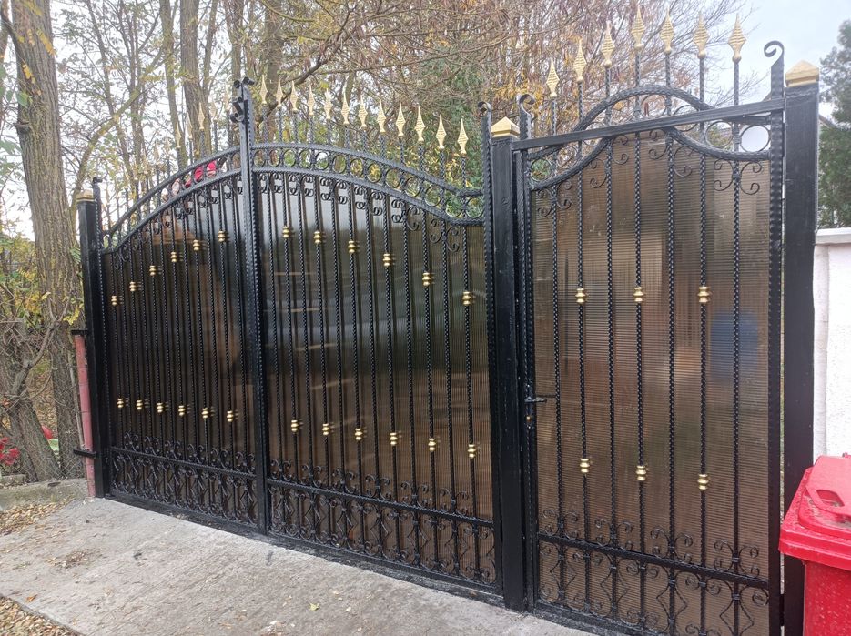 Porți,balcoane,balansoare