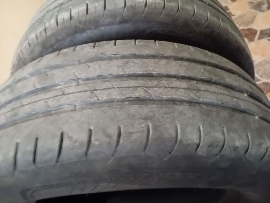 2 броя летни гуми 195/65 R15
