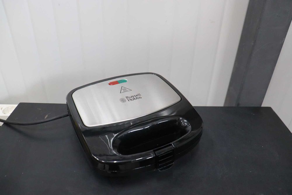 Russell Hobbs – машина за сандвичи 3 в 1, 760 W