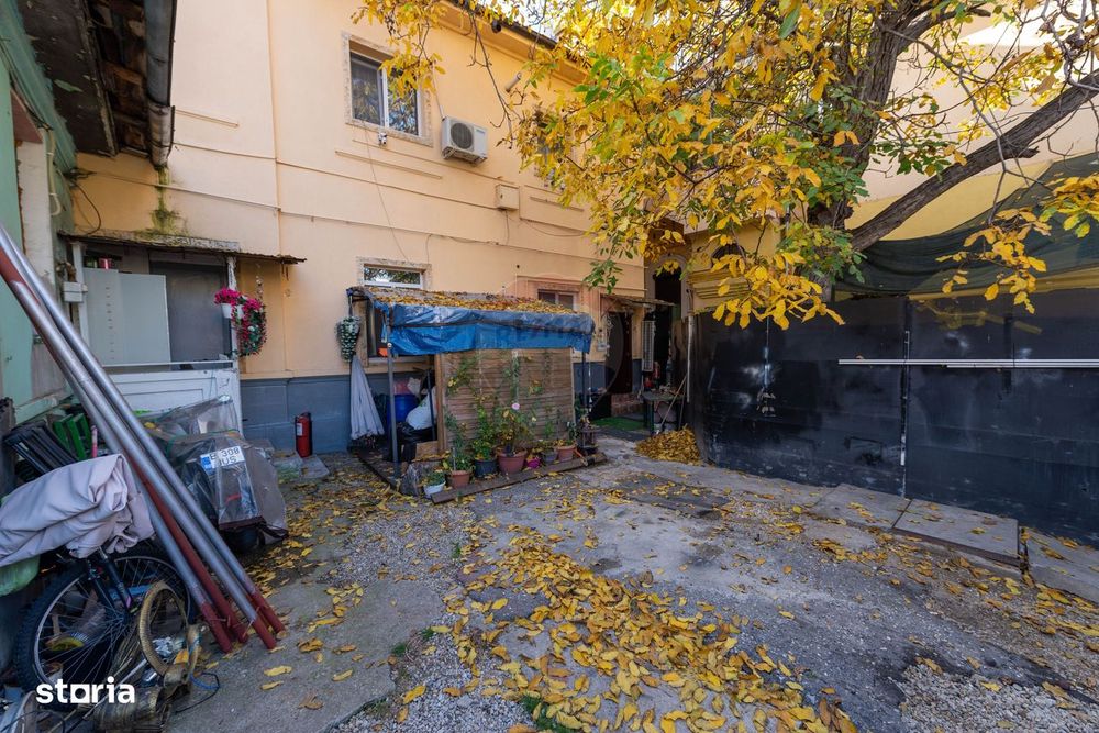 Vila de vanzare in zona P-ta Unirii 140 mp teren