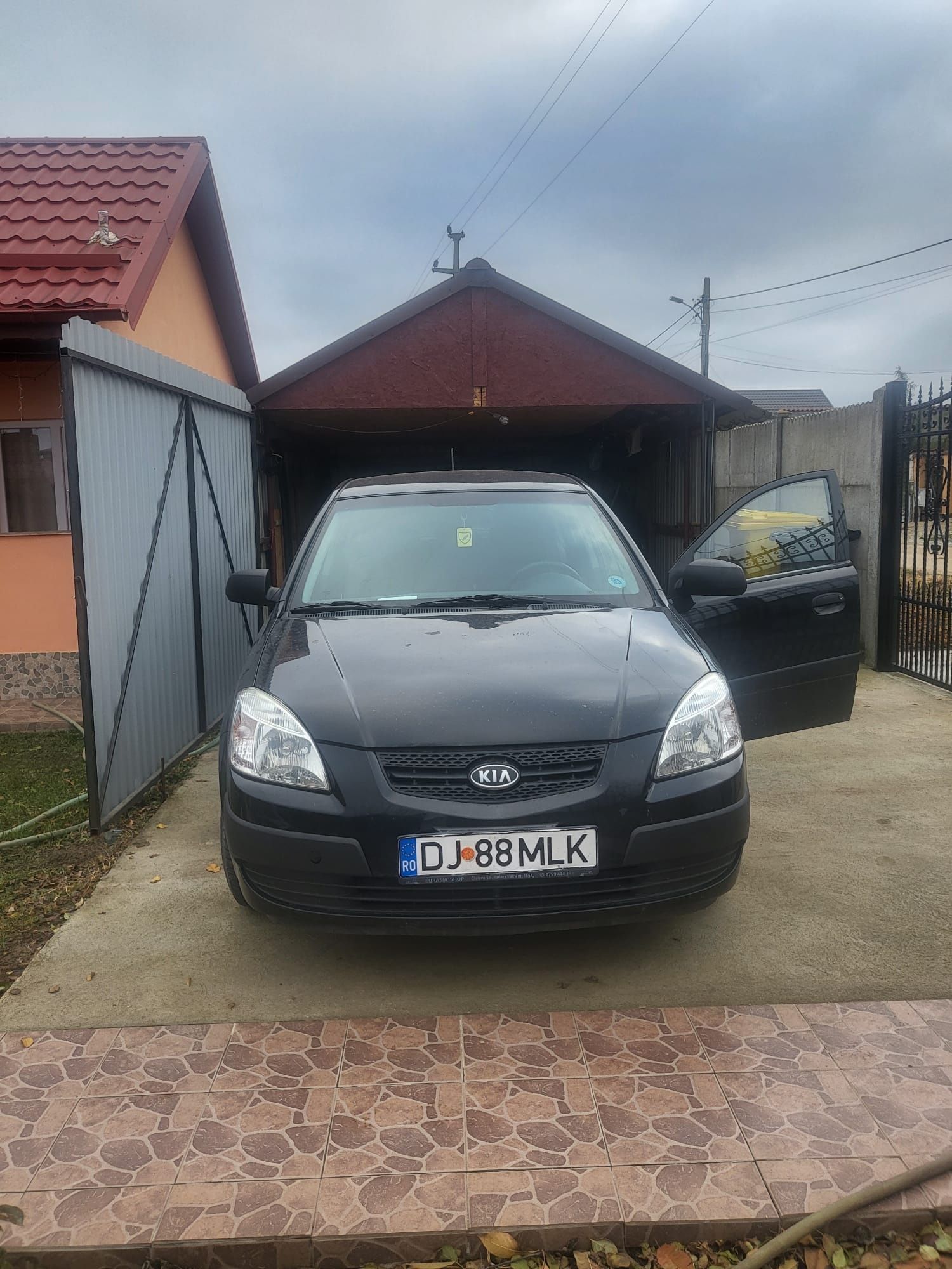 KIA RIO 2009 135000km