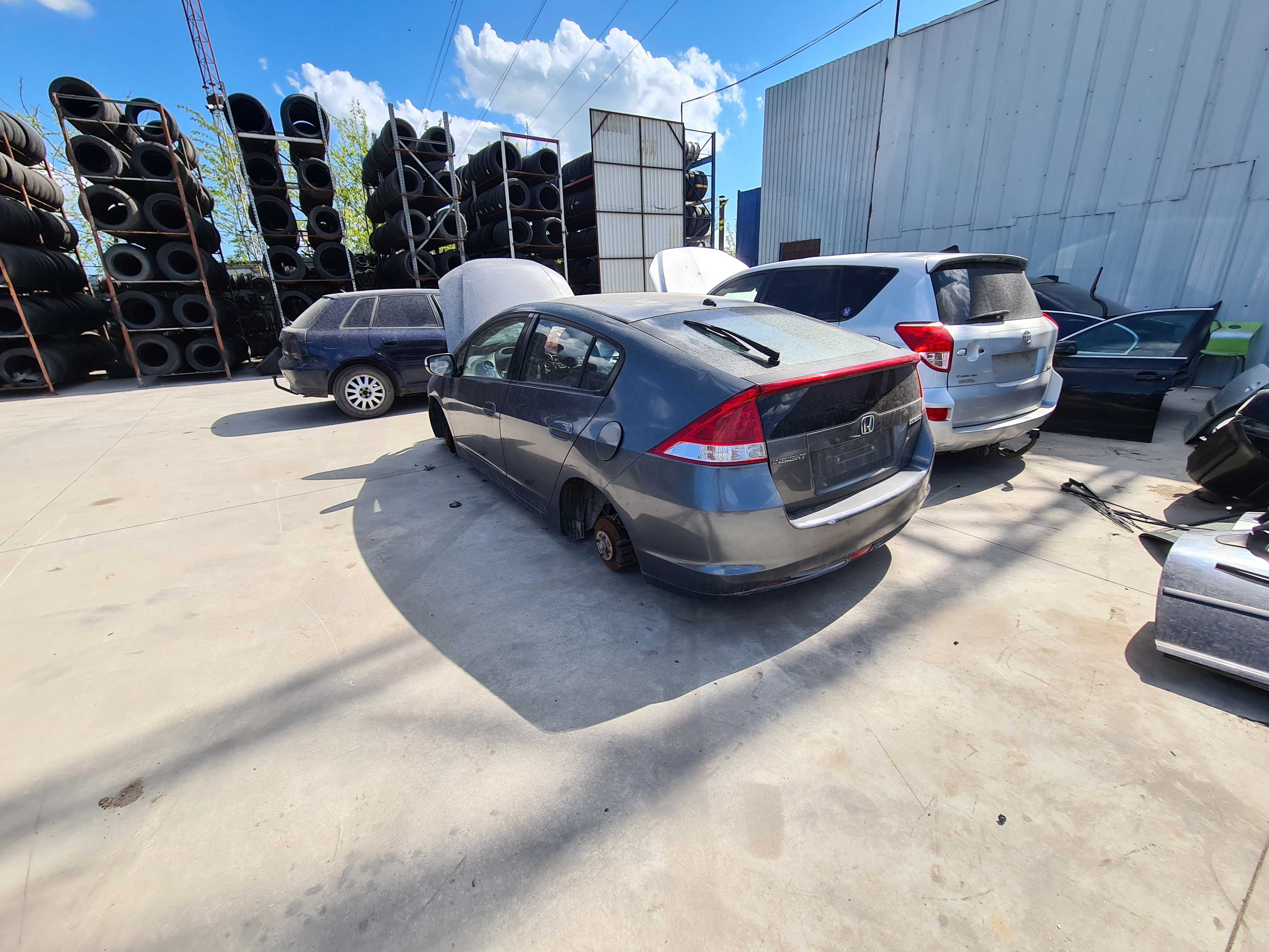 Dezmembram Honda Insight