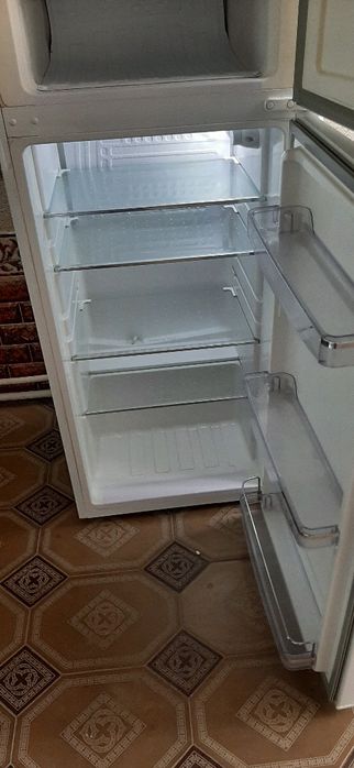 Холодилник дамашни хороший состояние гарантия ест