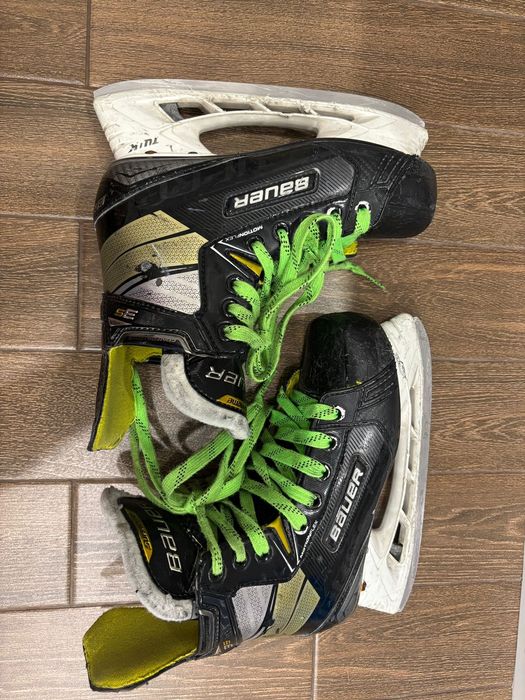 Продаю  коньки Bauer Supreme 3S, размер 37,5
Откатал сезон. Коньки в х