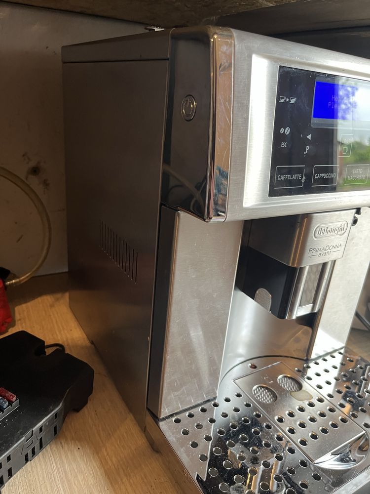 Delonghi primadonna avant