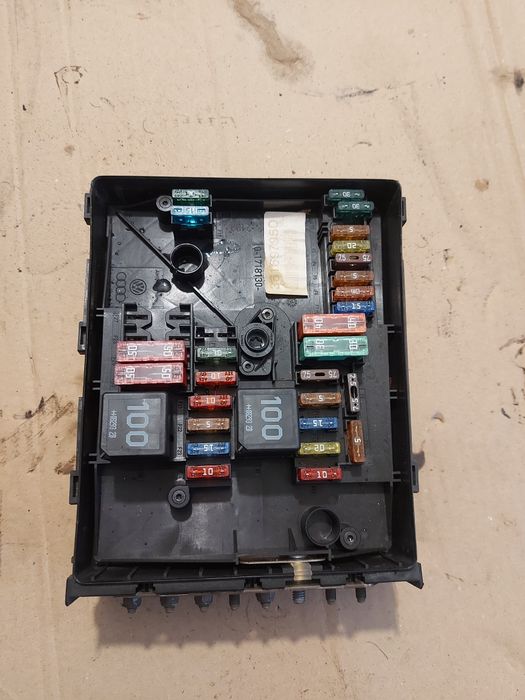 Бушонно табло Фолксваген Голф 5 / Volkswagen Golf V